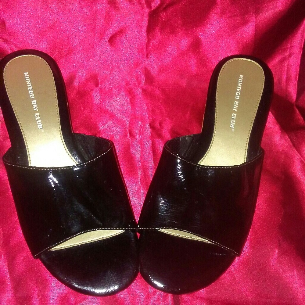 NWOT Montego Bay Black Sandals sz